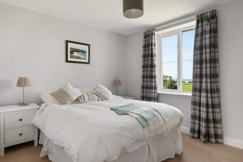 Spacious Home Private Parking & Garden Tintagel House in Tintagel