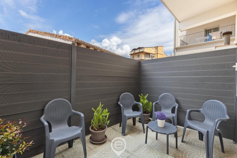Estay - Casa Bo' in city center - AirCon - WiFi Apartment in Sardinia