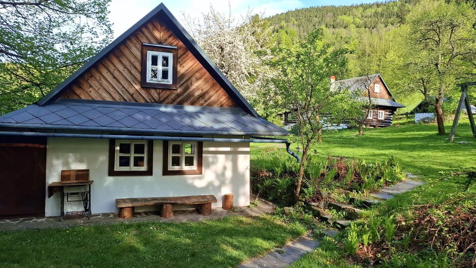 Zenovna Na Krásné - celý areál 2 domy až pro 13 osob House in Czechia