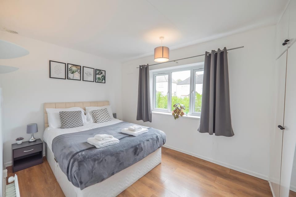 Bed, Photo of the whole room