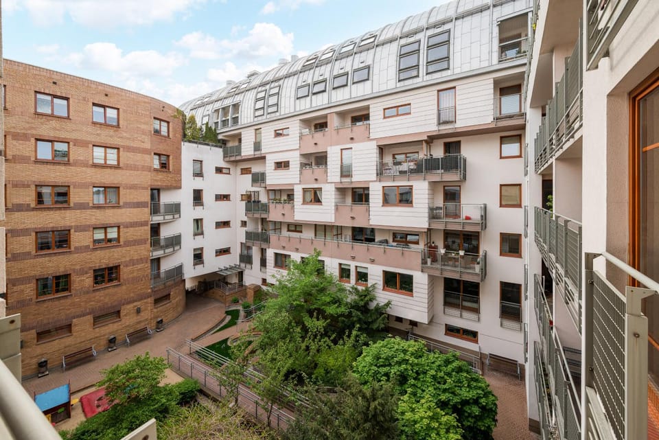 Neighbourhood, City view