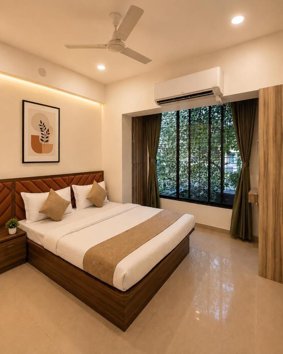 Bed, Photo of the whole room, Bedroom, air conditioner