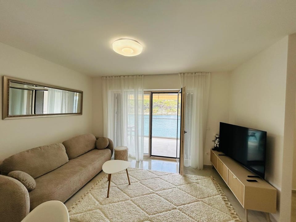 Balcony/Terrace, Living room