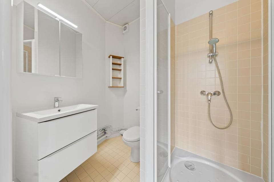 Pascal One Apartment in Paris