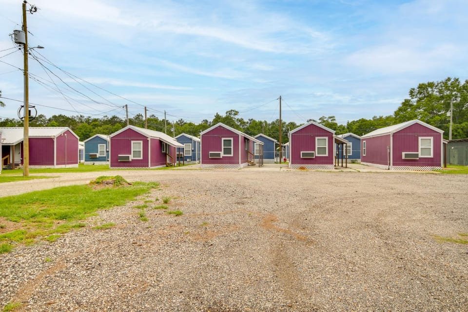 Pearl River Fun! Tiny Home 11 Mi to Space Center House in Mississippi