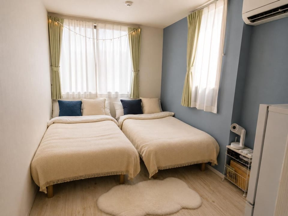 Bed, Bedroom, internet