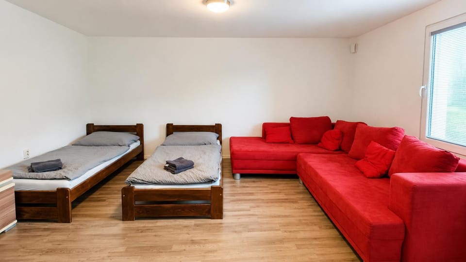 Bed, Seating area, Bedroom