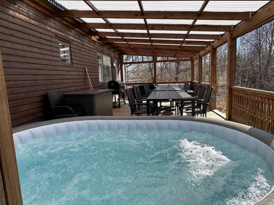 Stor villa med jacuzzi House in Stockholm County