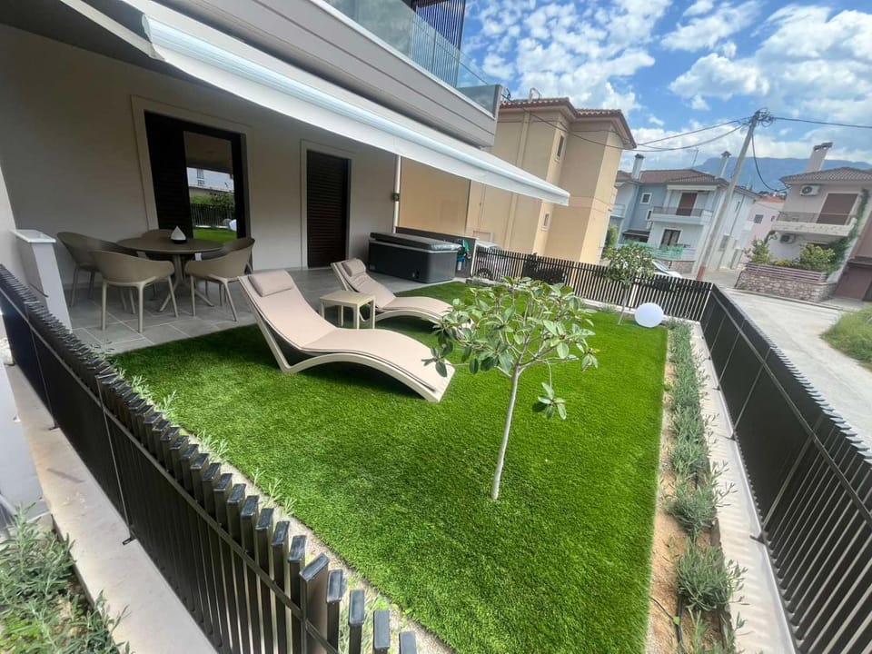 Θ'έρως Apartment in Peloponnese, Western Greece and the Ionian