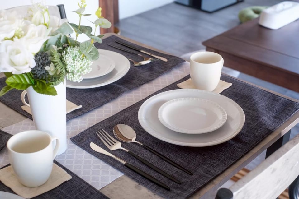 Dining area, Food