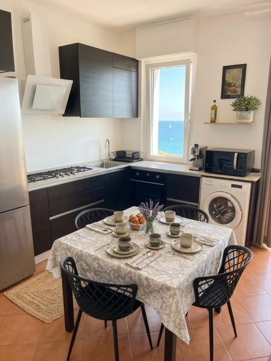 Free Parking Casa sul Golfo Apartment in Bergeggi