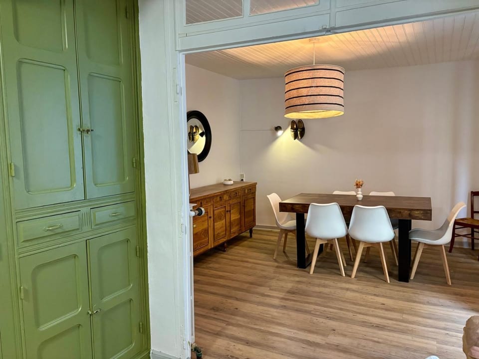 Chez le Sabotier, central et confortable Bed and Breakfast in Auvergne-Rhône-Alpes