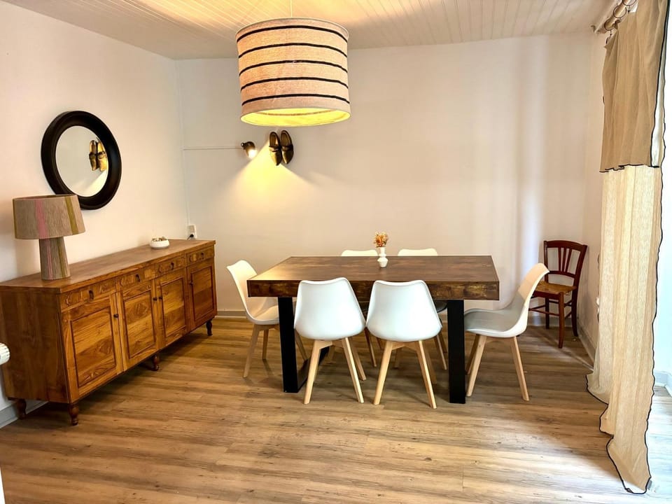 Chez le Sabotier, central et confortable Bed and Breakfast in Auvergne-Rhône-Alpes