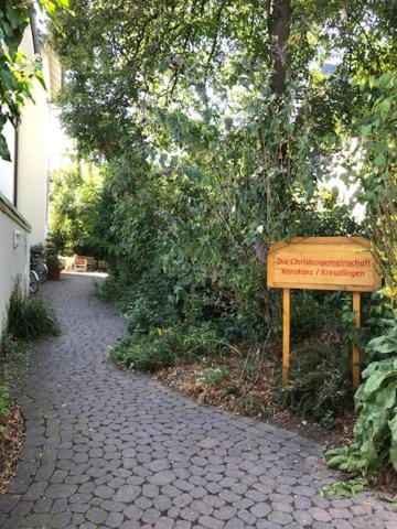 Zimmer im Gemeindehaus der Christengemeinschaft Vacation rental in Konstanz