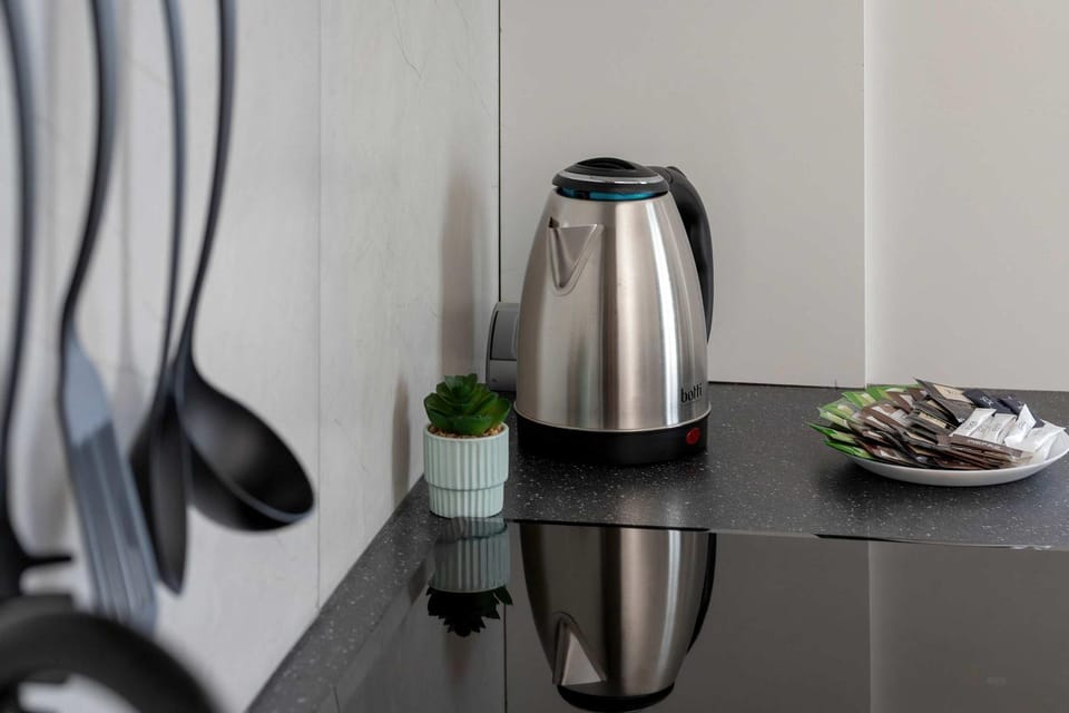 Coffee/tea facilities, Kitchen or kitchenette