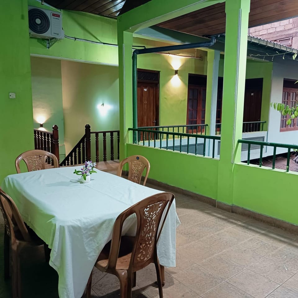 pavani villa kandy Bed and Breakfast in Kandy