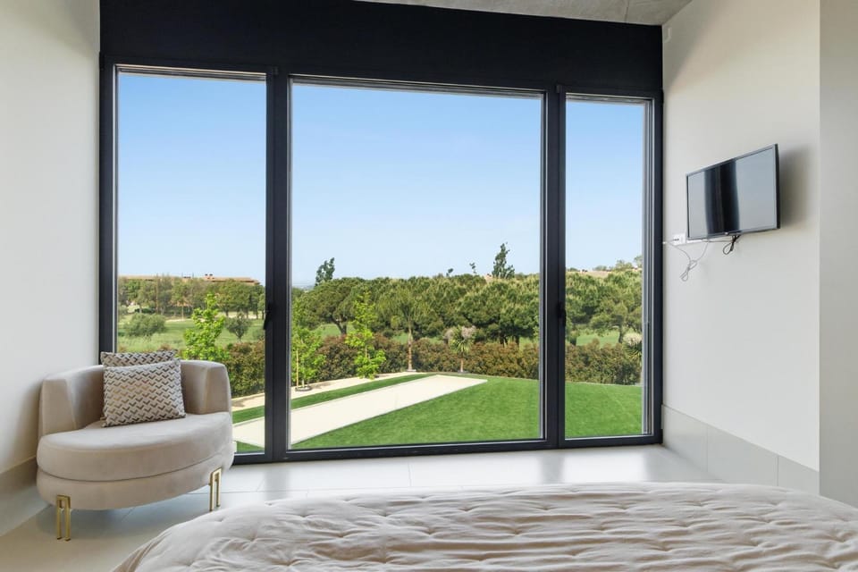 Bedroom, Garden view