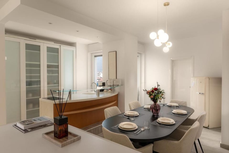 Como Cityview Apartment by Aura Luxury Collection Apartment in Como