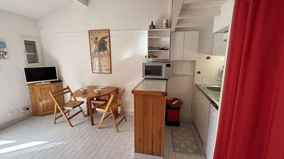 Pavillon climatisé avec terrasse et piscine collective - GN180-038 Villa in Gruissan