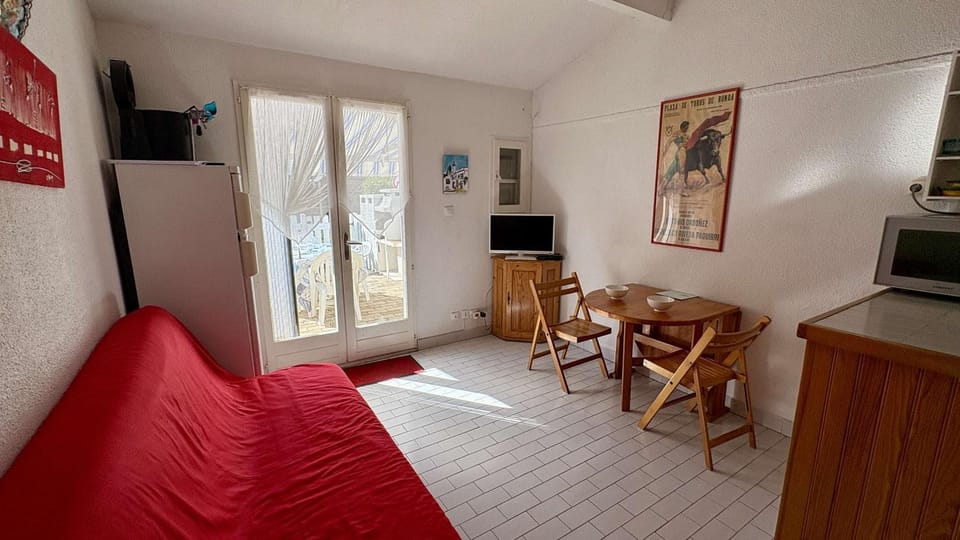 Pavillon climatisé avec terrasse et piscine collective - GN180-038 Villa in Gruissan