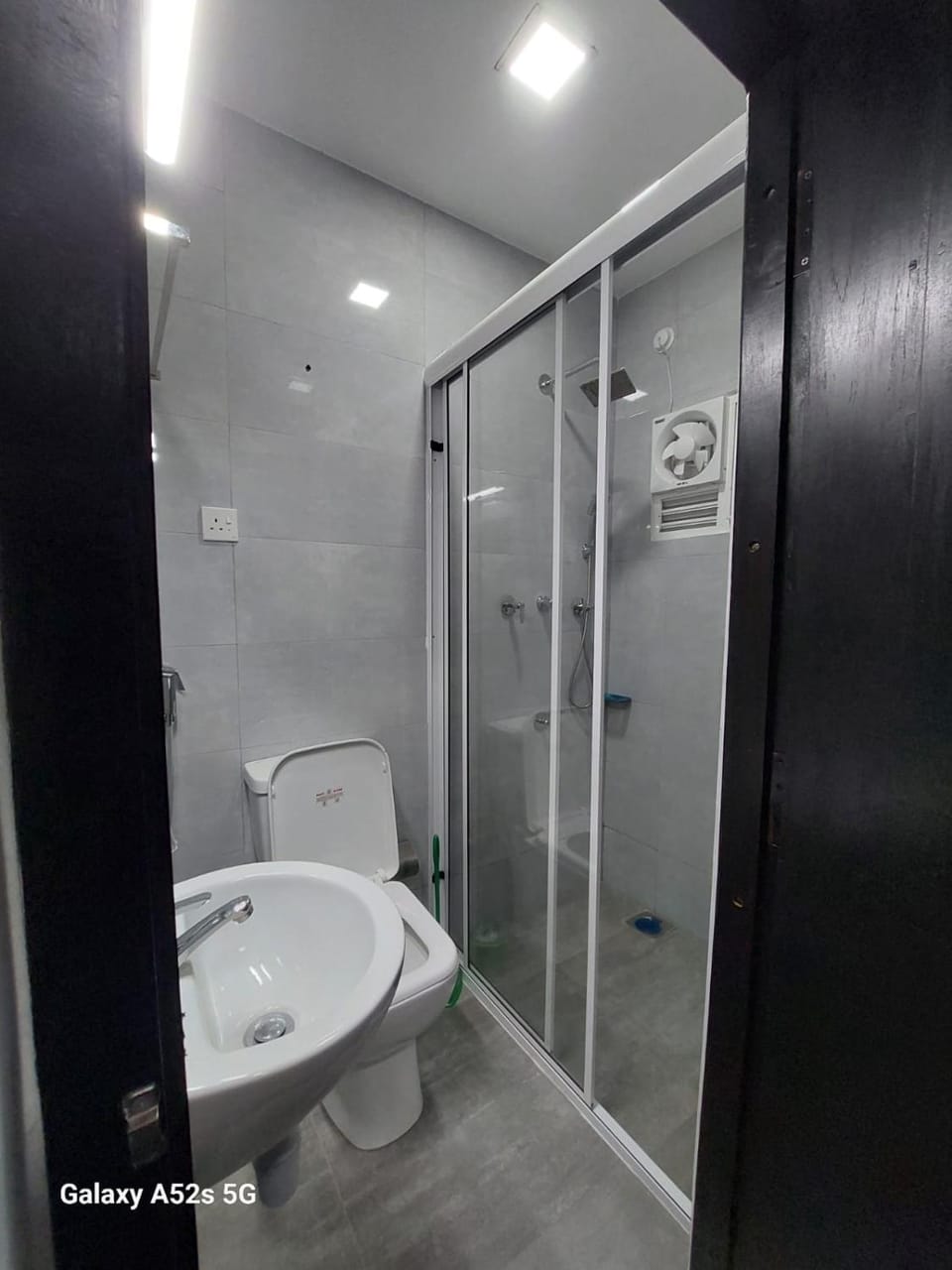 Trinco White House Bed and Breakfast in Sri Lanka