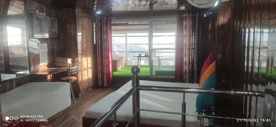 HOTEL MALOOK A blink away from Mall Road Hotel in Shimla