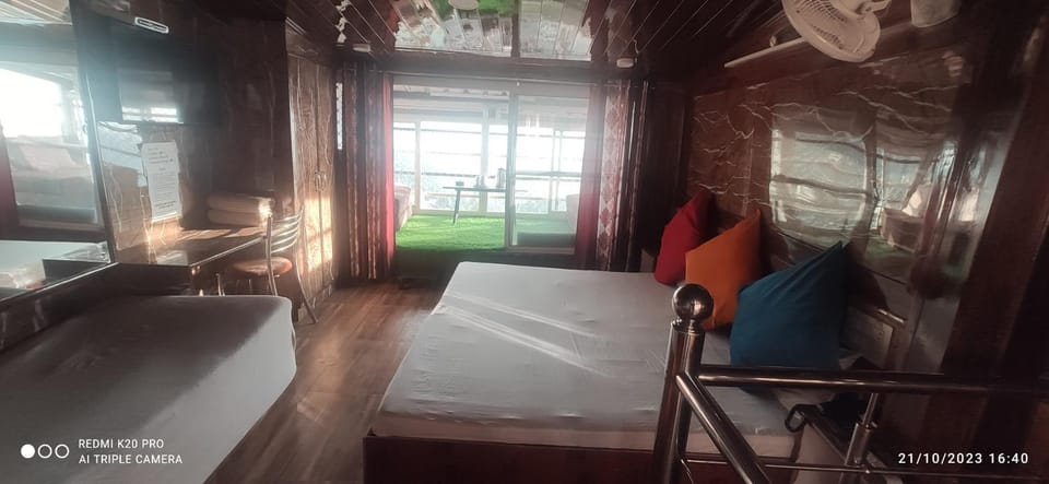 HOTEL MALOOK A blink away from Mall Road Hotel in Shimla