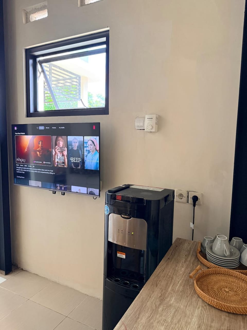 Communal lounge/ TV room