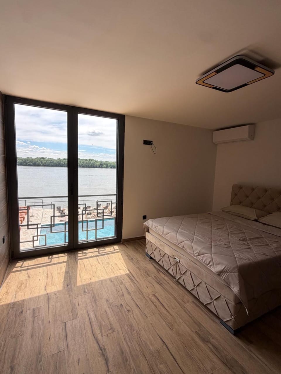 No Stress Hotel in Serbia