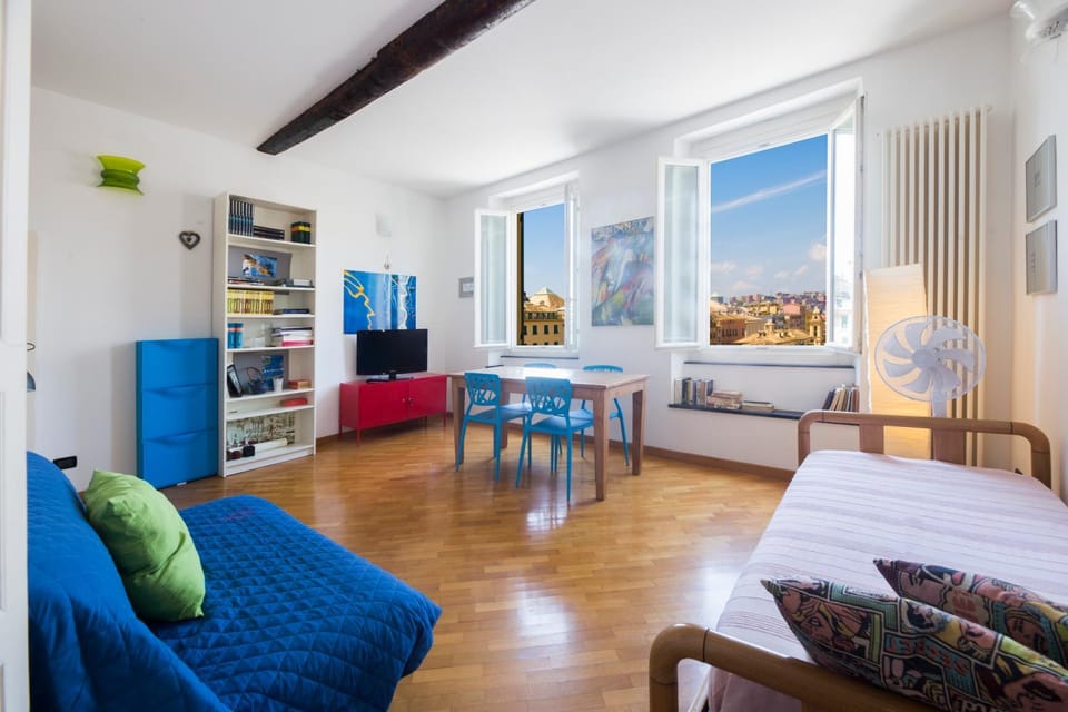 Cavour Suite Apartment in Genoa