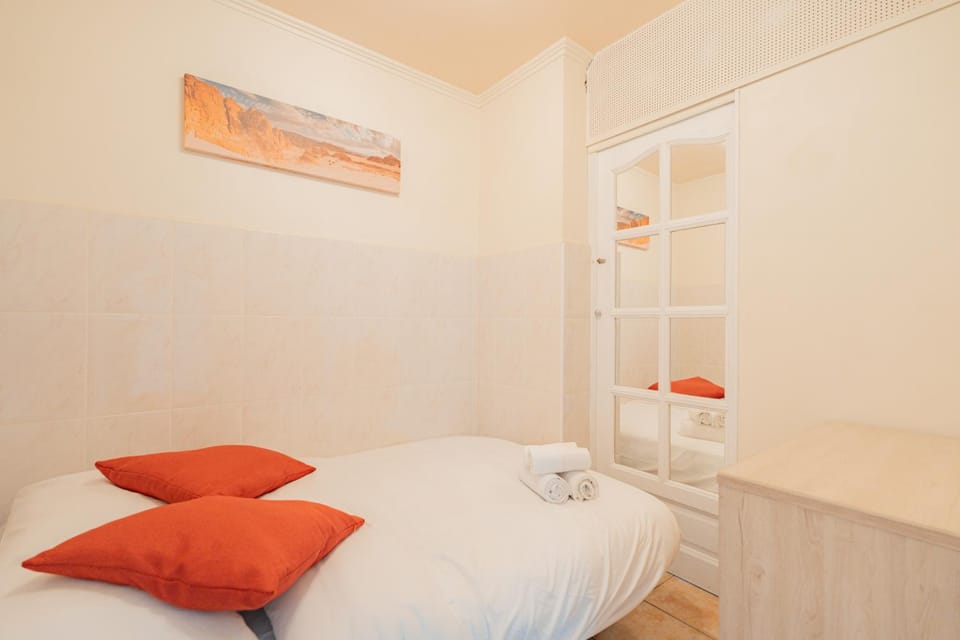 SEA-VIEW - AC - Balcony Apartment in Nice