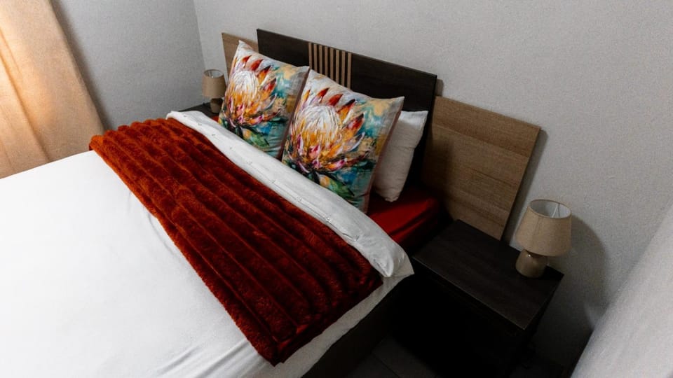 Deluxe on Main 5 Apartment in Roodepoort