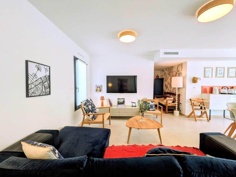 TV and multimedia, Living room