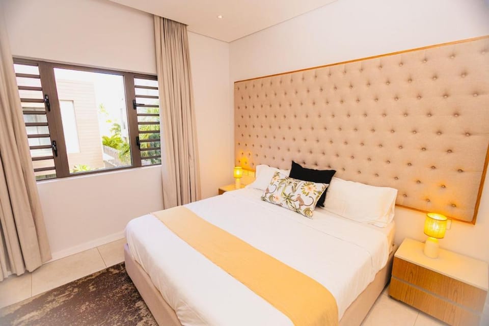 Grand Bay, Lux Perybere Beach apt, Pool, Lift Apartment in Grand Baie