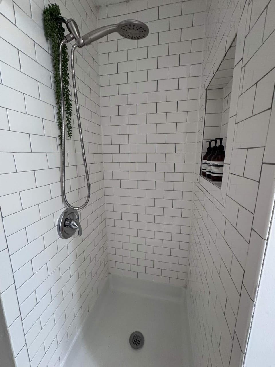 Shower, Bathroom, acessibility