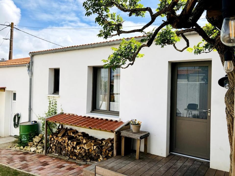 Nice house with garden in La Rochelle House in La Rochelle