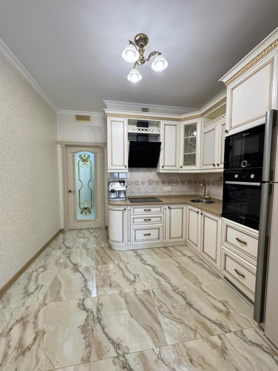 Sea Breeze Apartment at Golfstream Apartment in Odessa