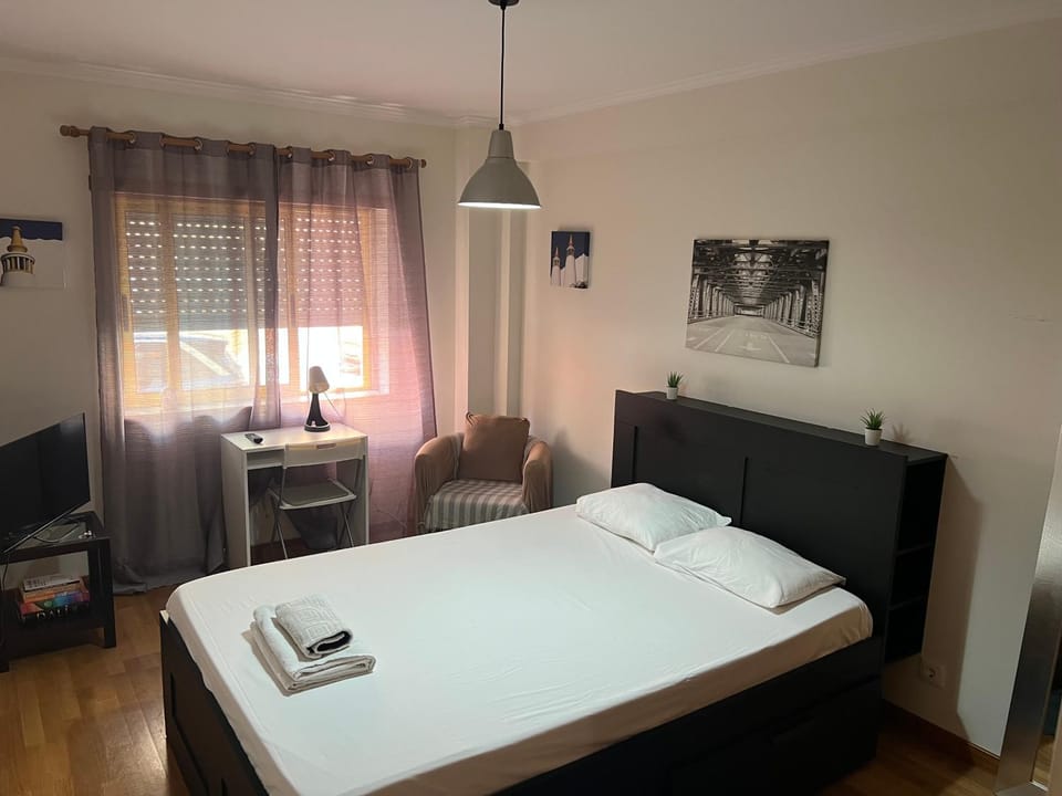 Quarto próximo aeroporto Bed and Breakfast in Lisbon District
