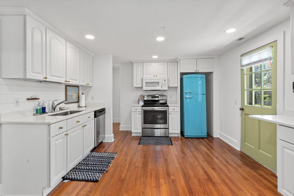 Private Rifle Range Cottage -Near IOP & Charleston House in Mount Pleasant
