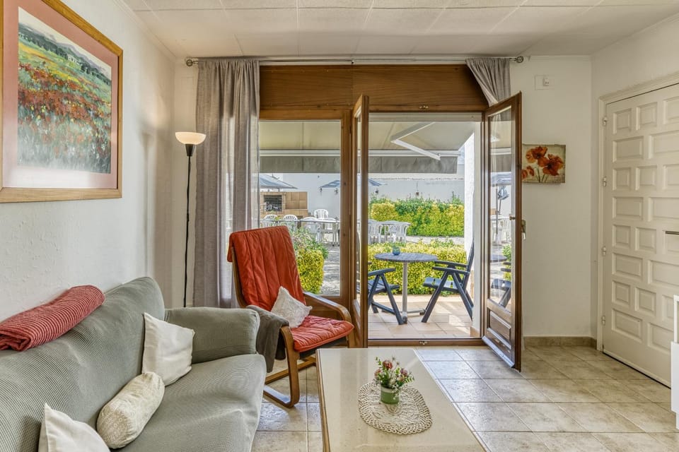 Salins Studio Apartment in Alt Empordà