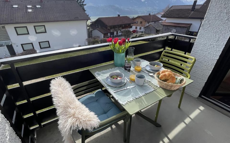 Balcony/Terrace, Garden view, Mountain view, Breakfast