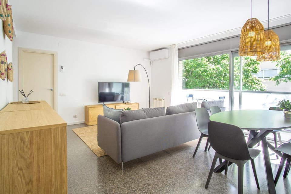 StayVNG Bright & Modern 2bd 214 Centre Vilanova Apartment in Garraf