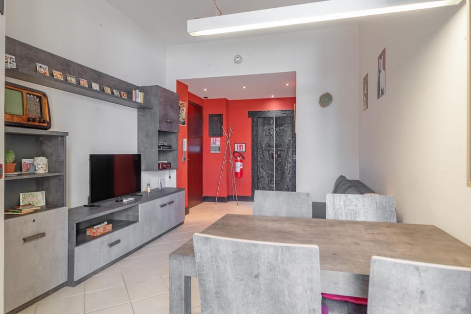 Urban Tribal House Apartment in Turin