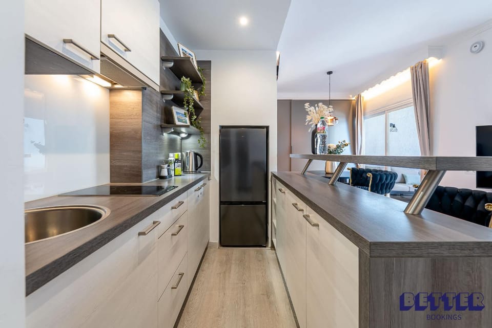 Cara Lumira - Beachfront Seaviews Premium Apartment in Marbella