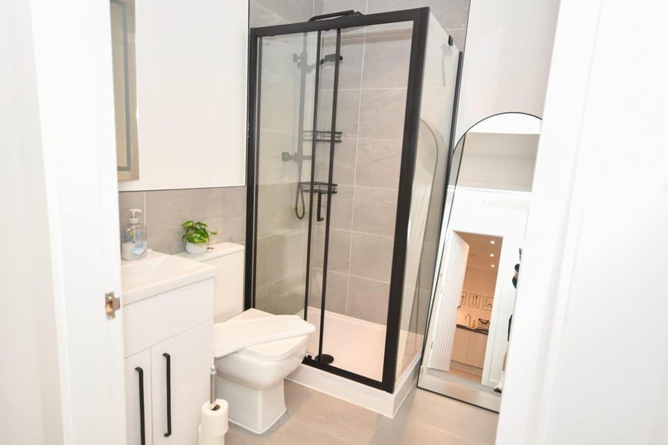 Bright & Spacious 1 Bedroom Apartment in Leeds Apartment in Leeds