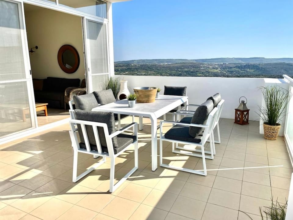 Luxury Maltese Penthouse with Breathtaking views Apartment in Malta