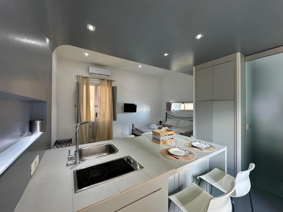 Kitchen or kitchenette, Living room, Dining area