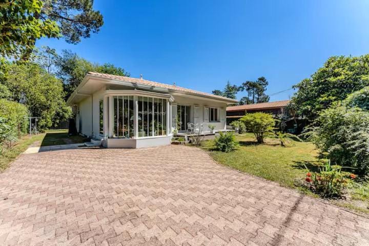 Property building, Garden, Garden view