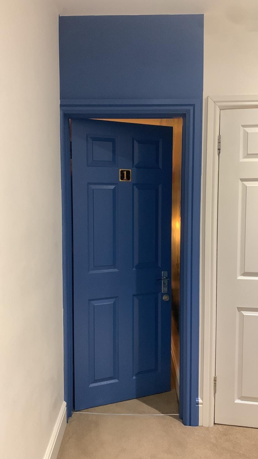 Blue Room Vacation rental in Crawley
