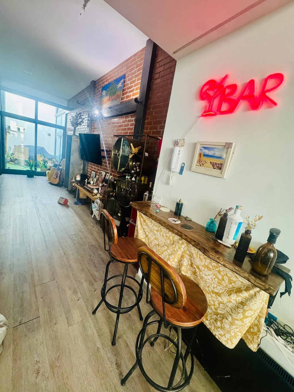Lounge or bar